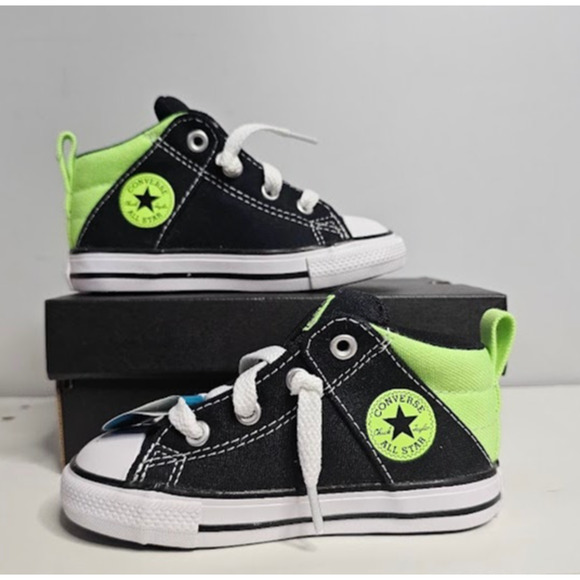Converse Toddler Chuck Taylor All Star Axel Mid Sneaker A07370C Size 9 NWB - Picture 1 of 10